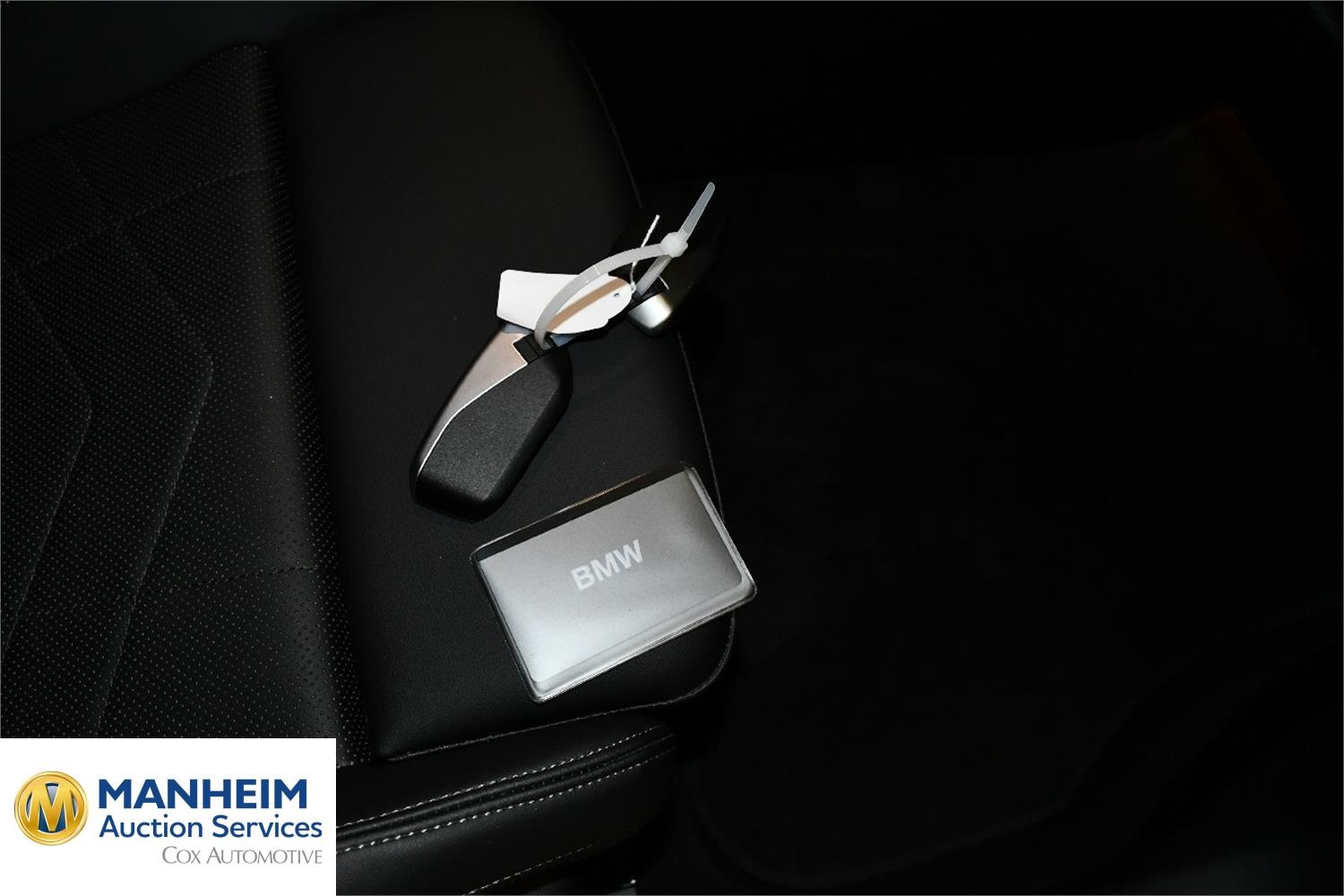Foto BMW iX2 eDrive20 (U10) 15
