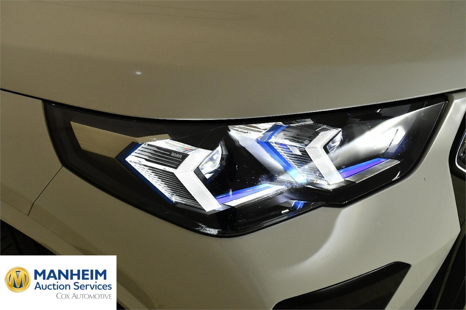 Foto BMW iX2 eDrive20 (U10) 16