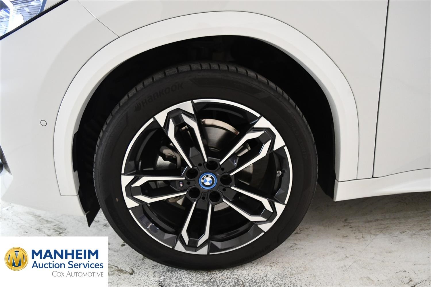 Foto BMW iX2 eDrive20 (U10) 31