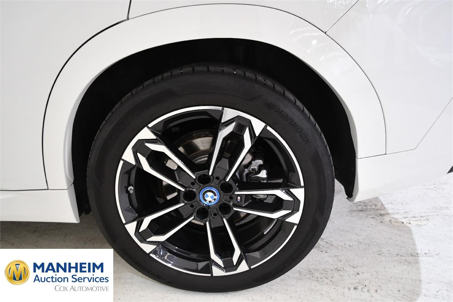 Foto BMW iX2 eDrive20 (U10) 32