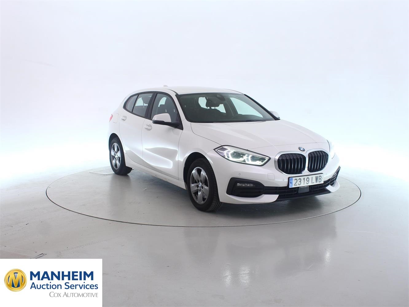 Foto BMW 118i (F40) 4