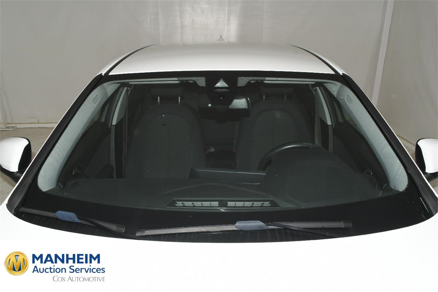 Foto BMW 118i (F40) 32