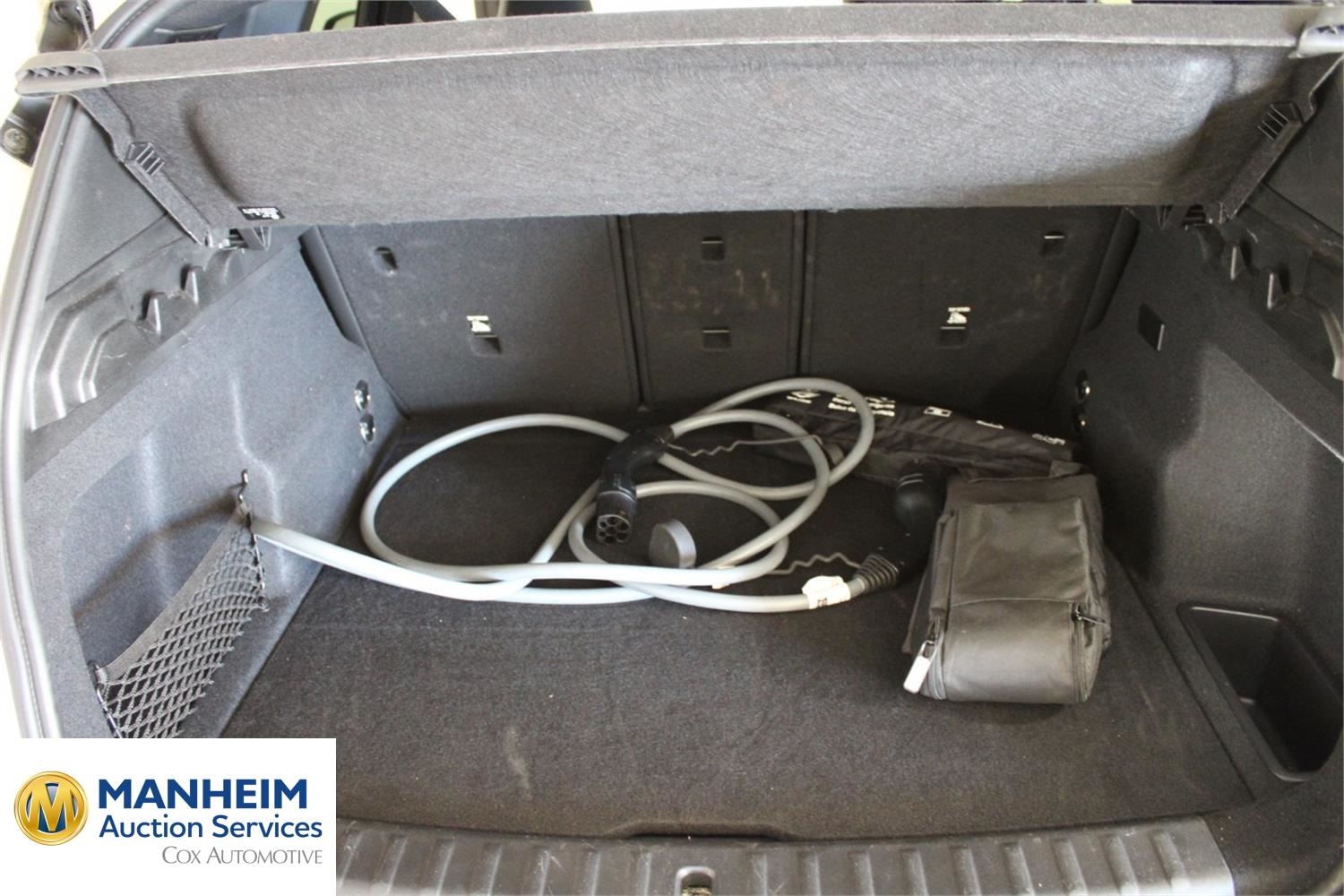 Foto BMW iX1 eDrive20 (U11) 12