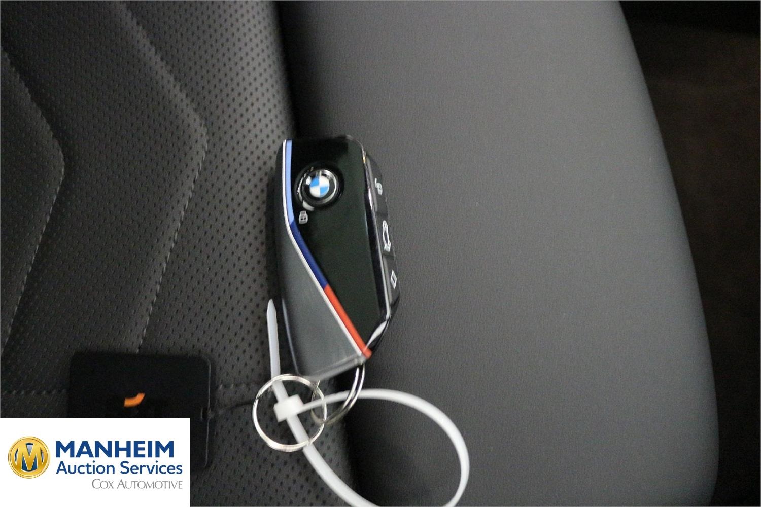 Foto BMW iX2 eDrive20 (U10) 15
