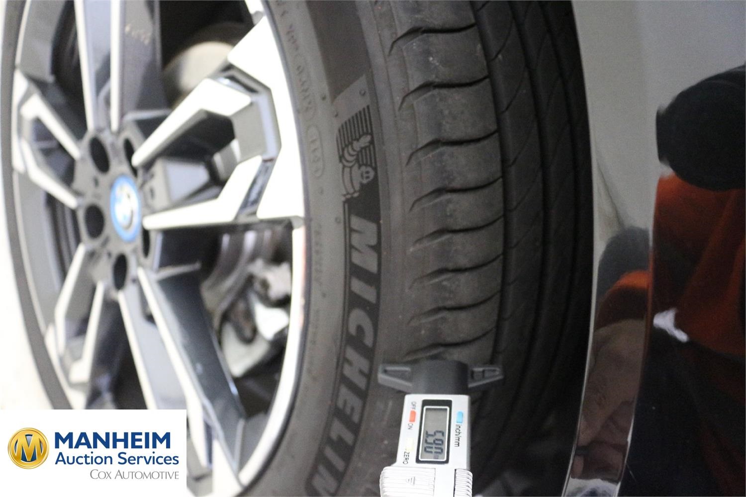 Foto BMW iX2 eDrive20 (U10) 21