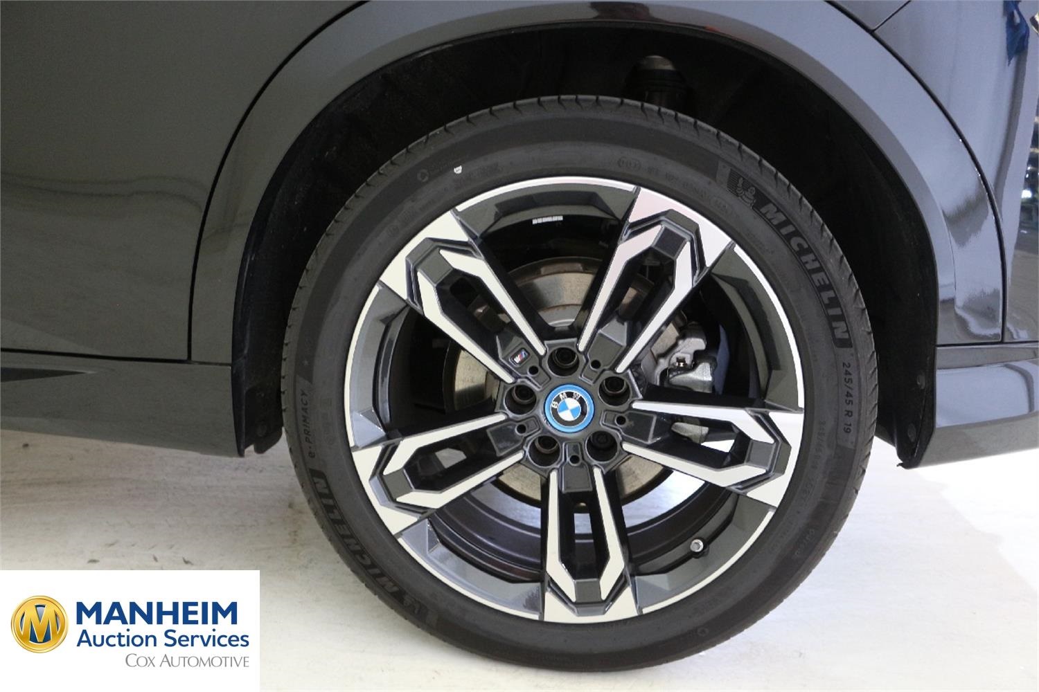 Foto BMW iX2 eDrive20 (U10) 31