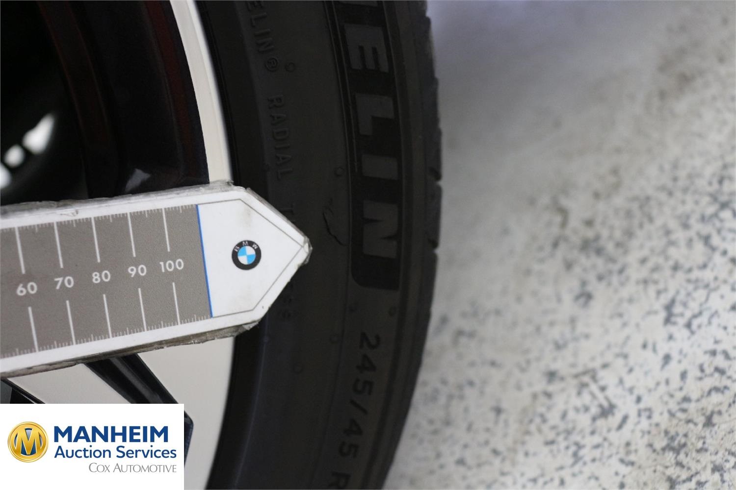 Foto BMW iX2 eDrive20 (U10) 45