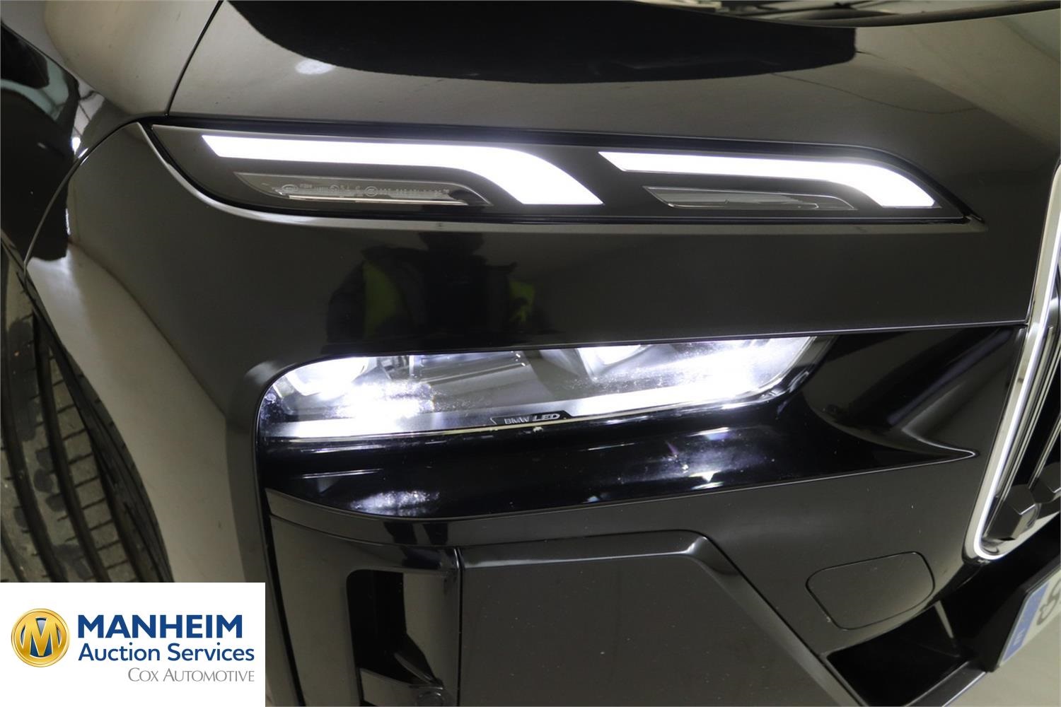 Foto BMW 750e xDrive Berlina (G70) 15
