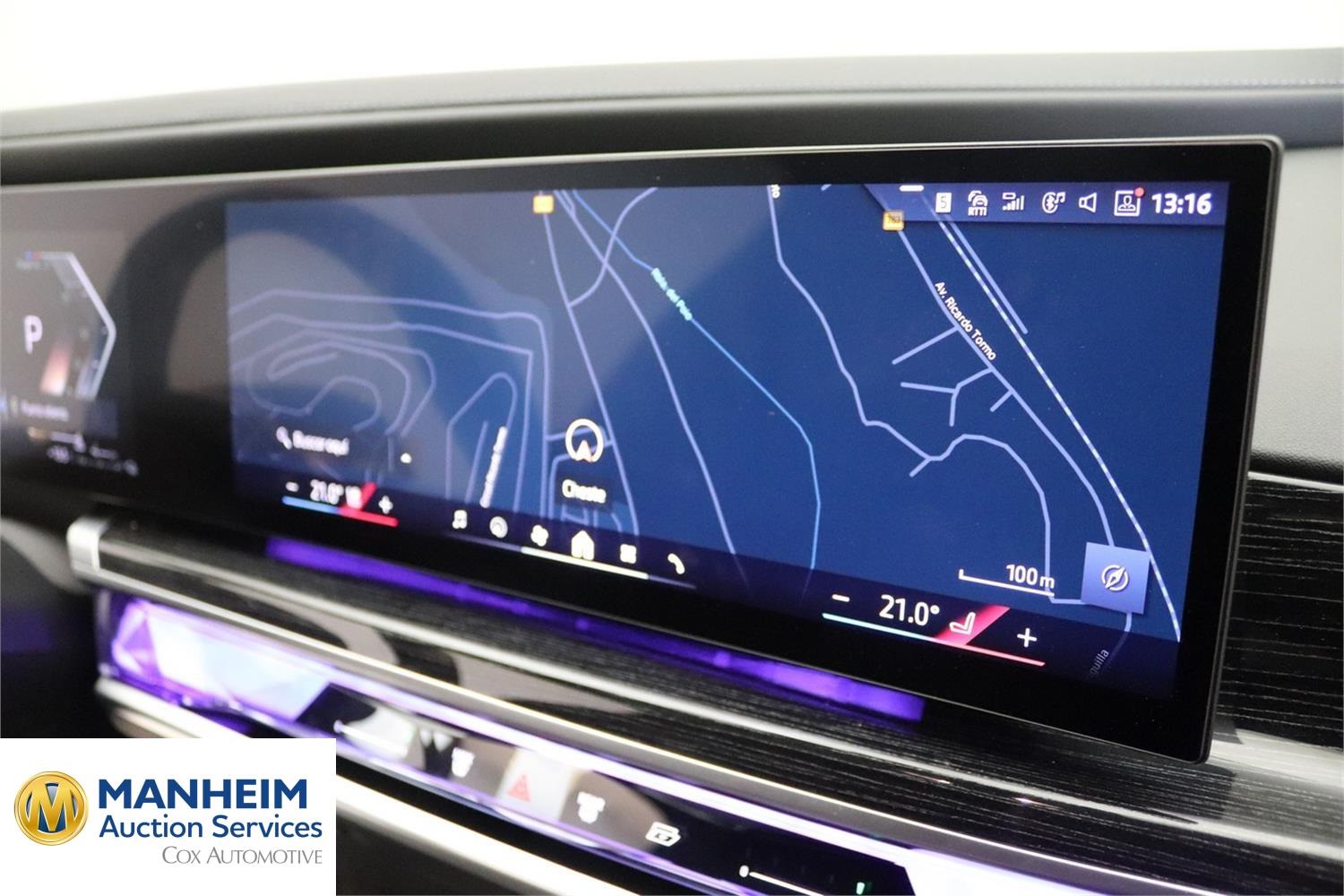 Foto BMW 750e xDrive Berlina (G70) 17