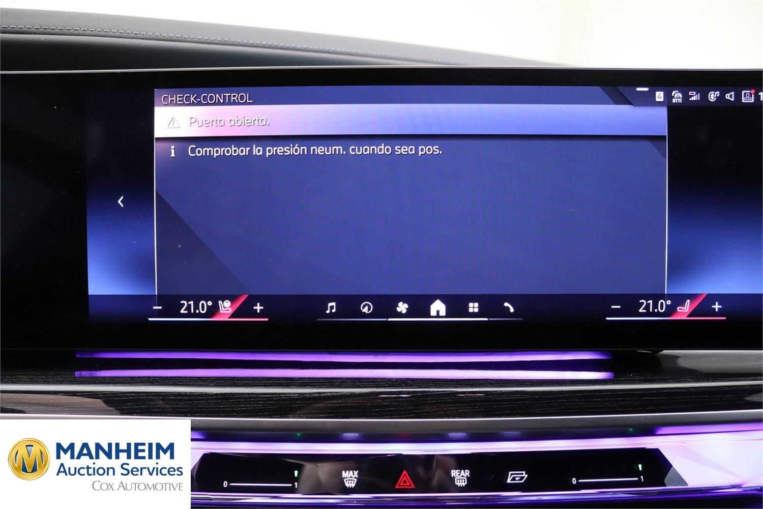 Foto BMW 750e xDrive Berlina (G70) 20