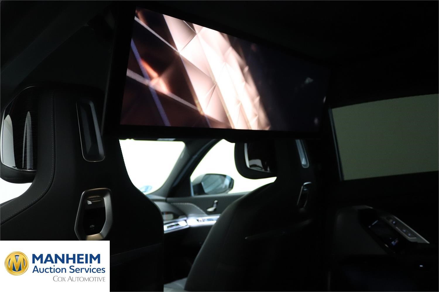 Foto BMW 750e xDrive Berlina (G70) 21