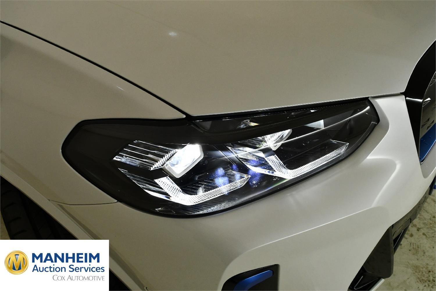 Foto BMW iX3 M Sport (G08) 16