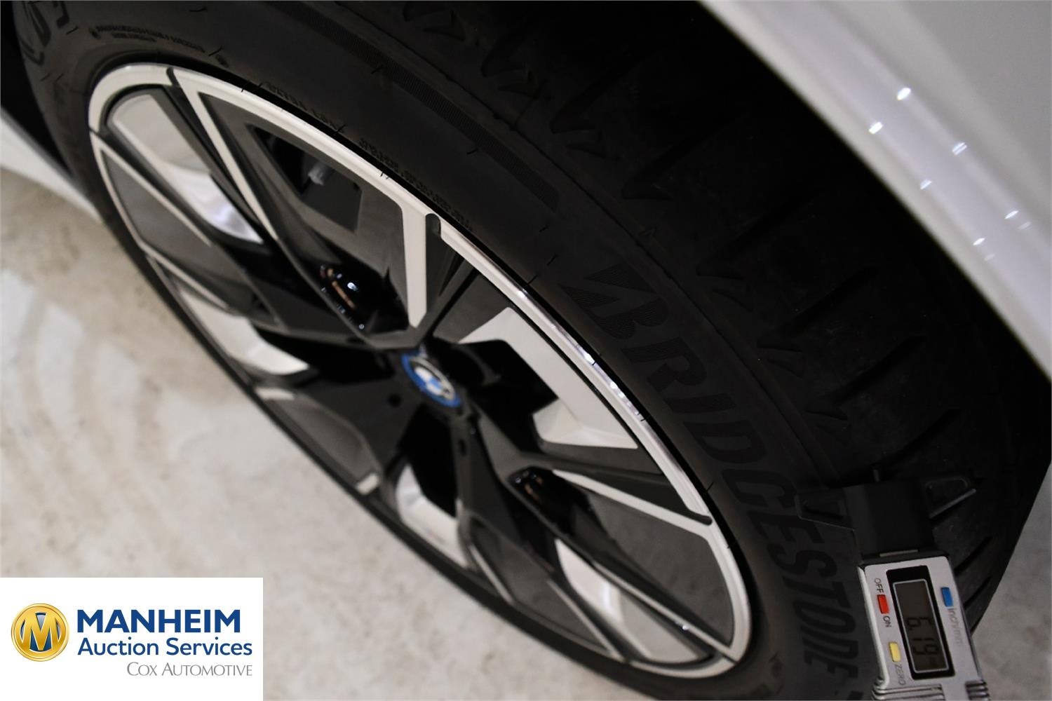Foto BMW iX3 M Sport (G08) 23