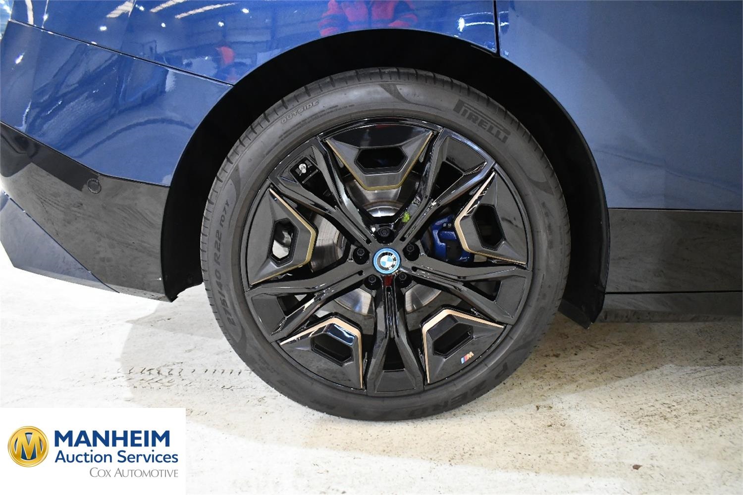 Foto BMW iX xDrive40 (I20) 32