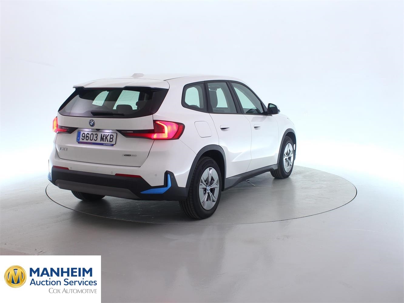 Foto BMW iX1 xDrive30 (U11) 3