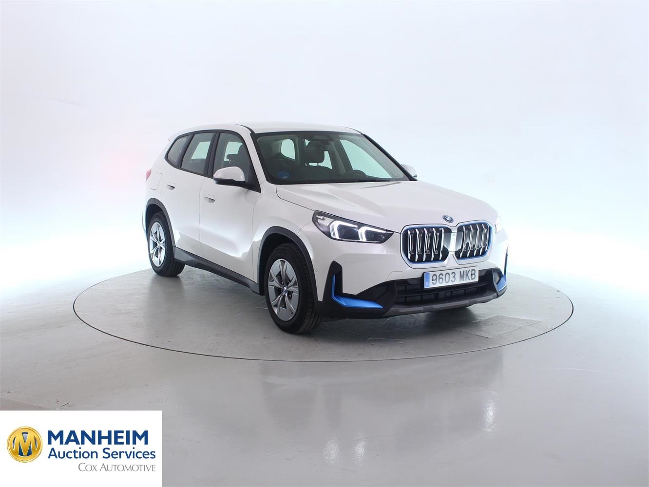 Foto BMW iX1 xDrive30 (U11) 4