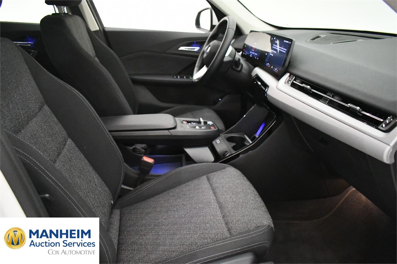 Foto BMW iX1 xDrive30 (U11) 5