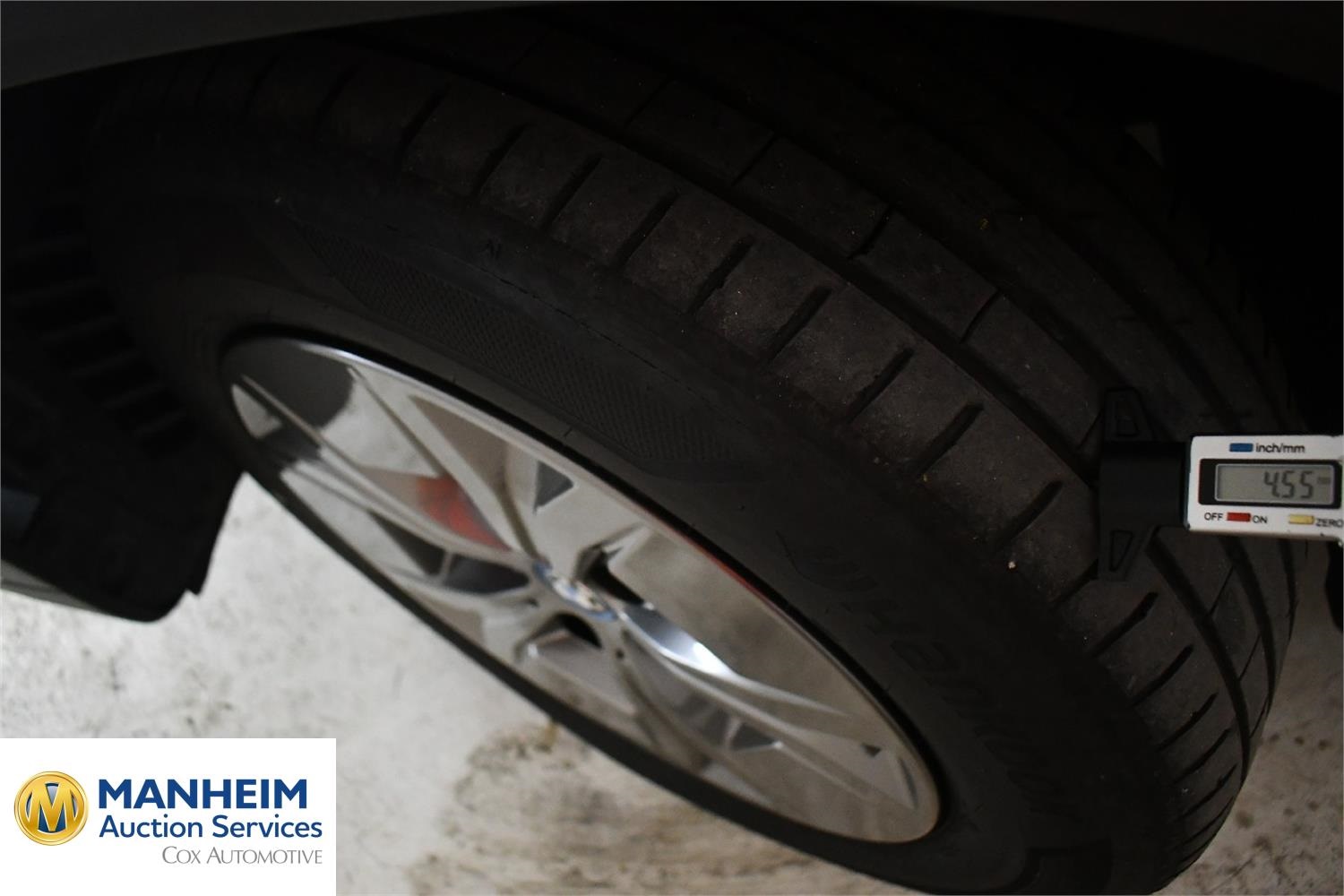 Foto BMW iX1 xDrive30 (U11) 19