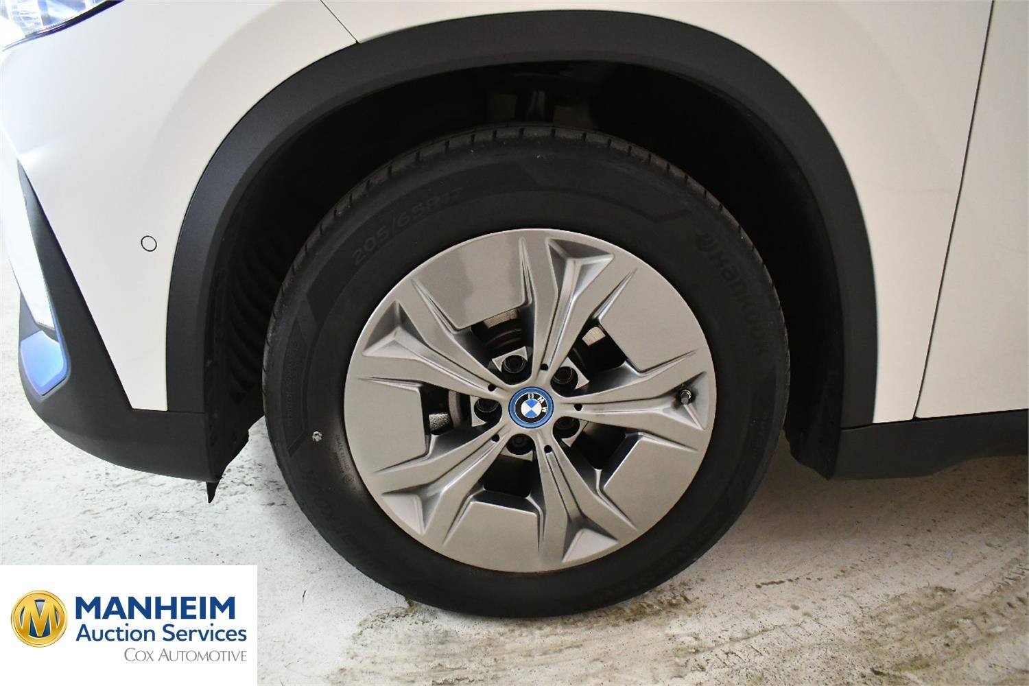 Foto BMW iX1 xDrive30 (U11) 29