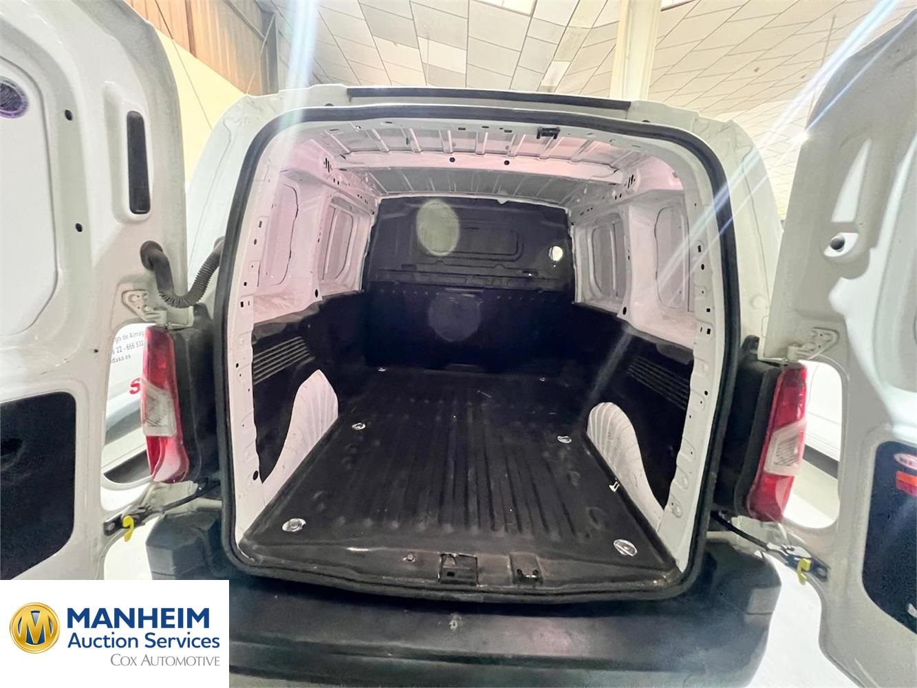 Foto Citroën BERLINGO III VAN 38