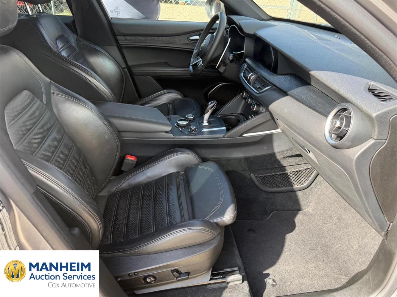 Foto Alfa Romeo Stelvio 24