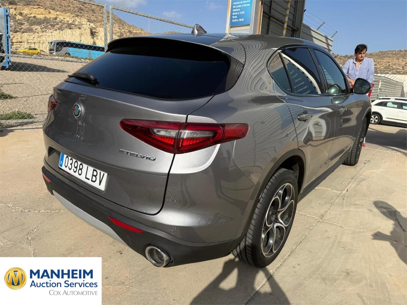 Foto Alfa Romeo Stelvio 32
