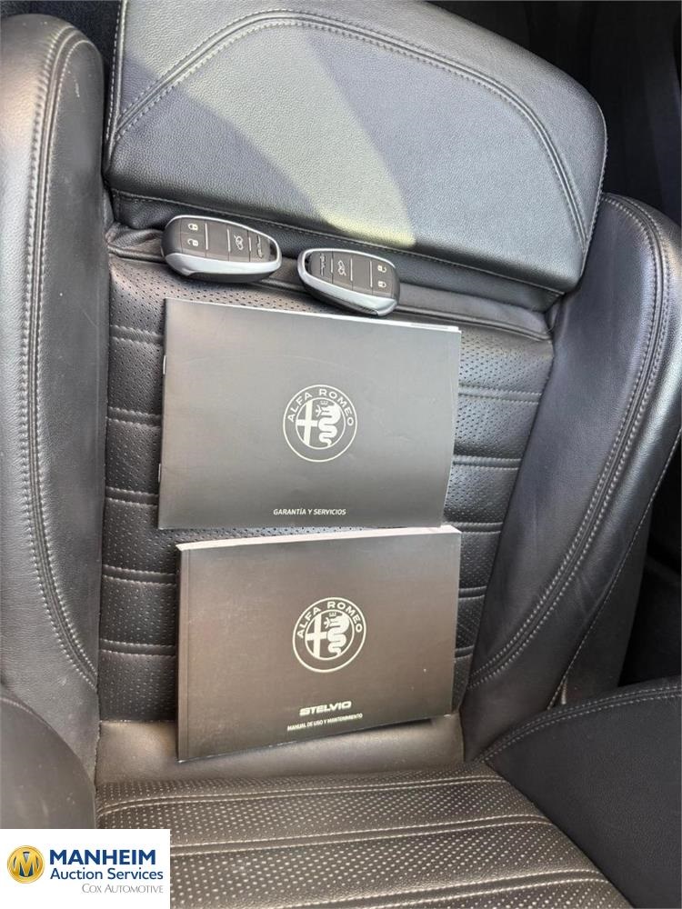Foto Alfa Romeo Stelvio 39