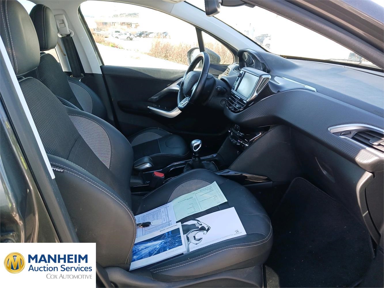 Foto Peugeot 2008 10