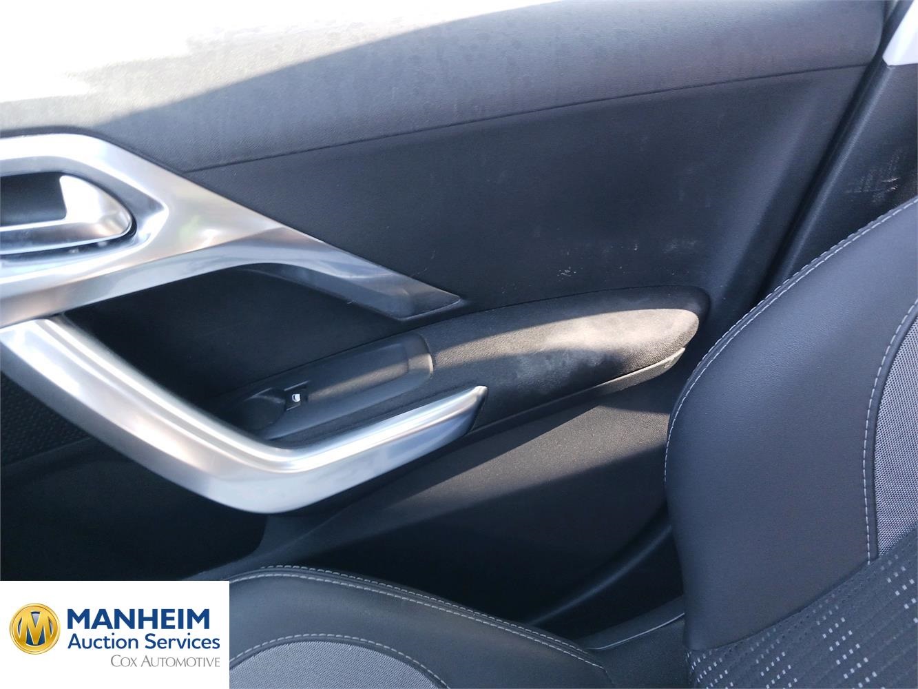 Foto Peugeot 2008 19