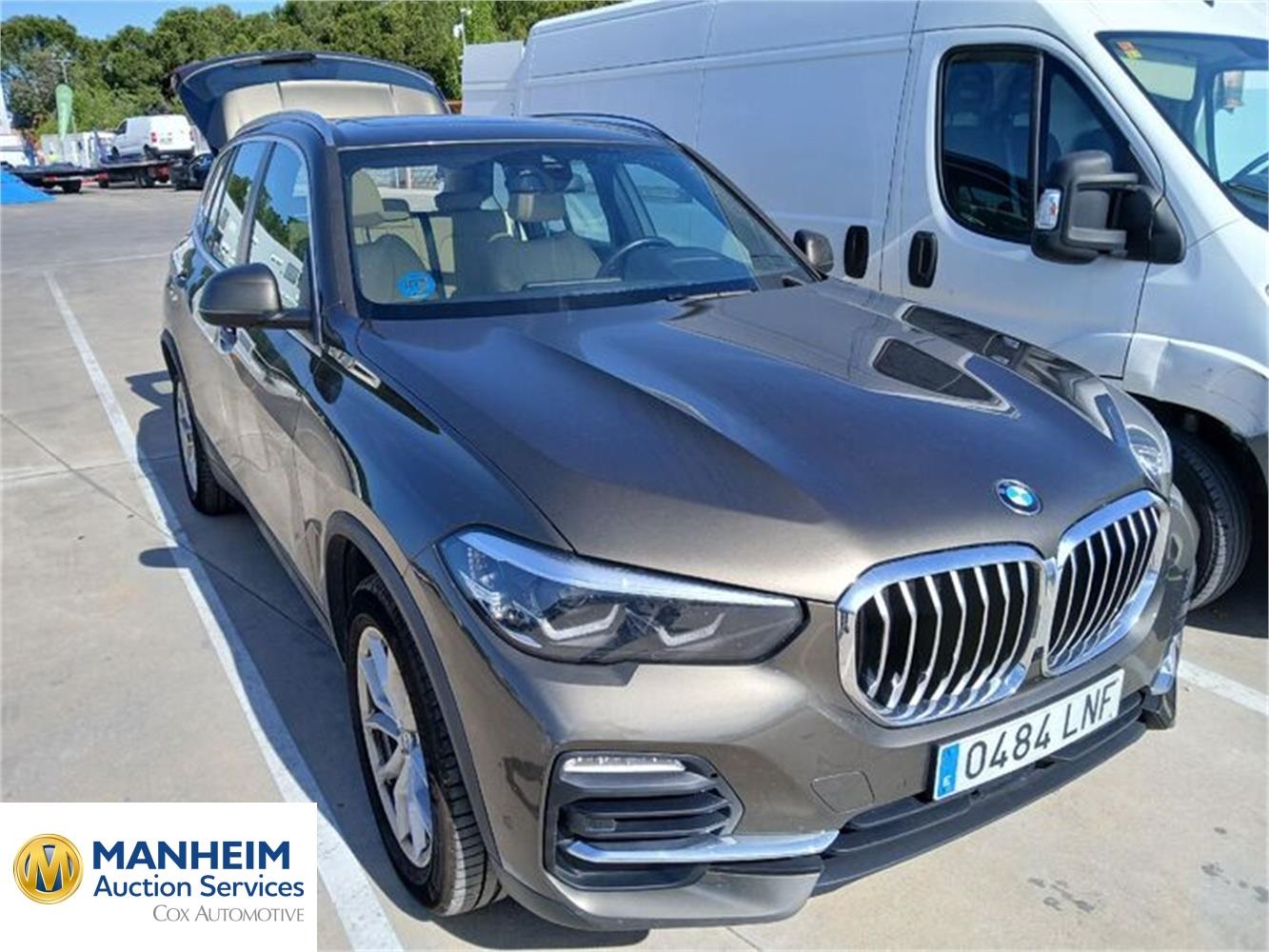 Foto BMW X5 8