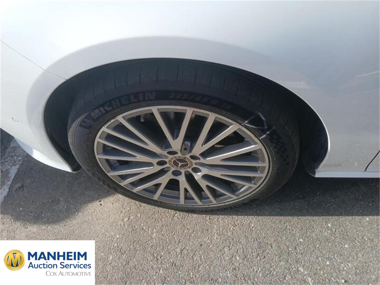 Foto Mercedes Benz CLA 28
