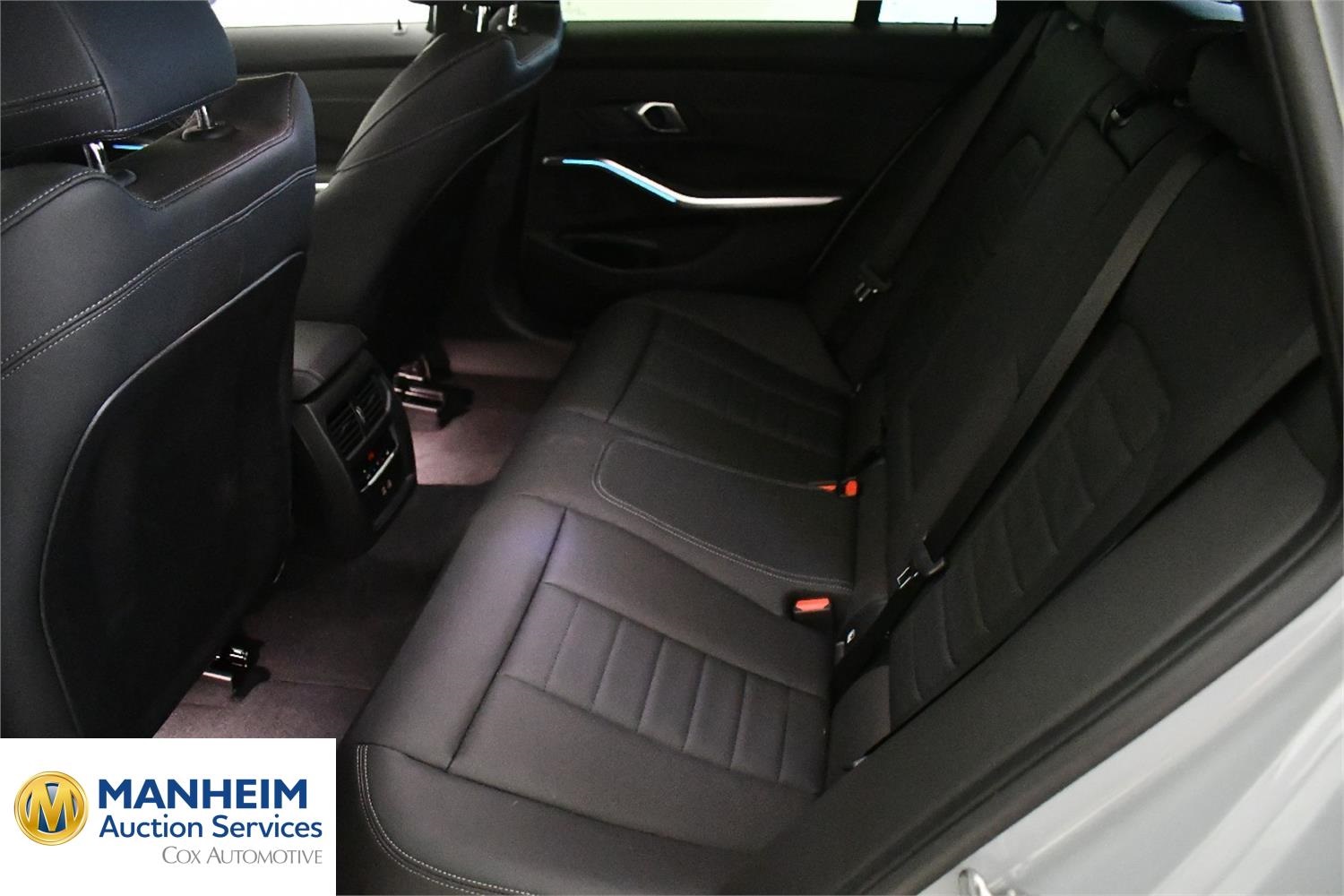 Foto BMW 330e xDrive Touring (G21) 11