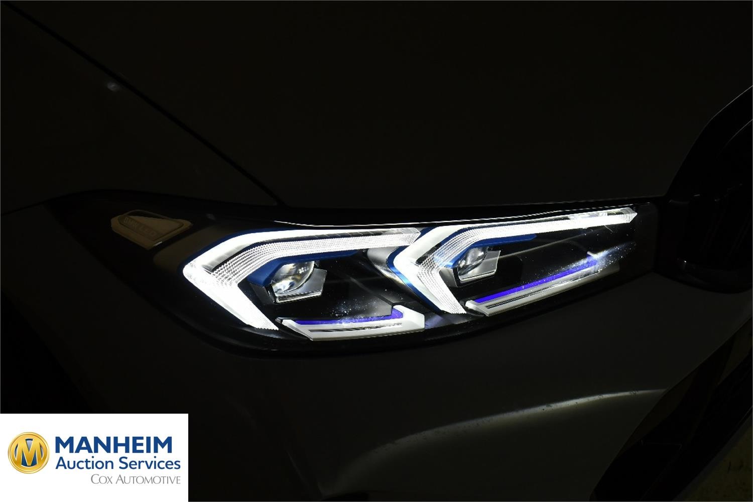 Foto BMW 330e xDrive Touring (G21) 16