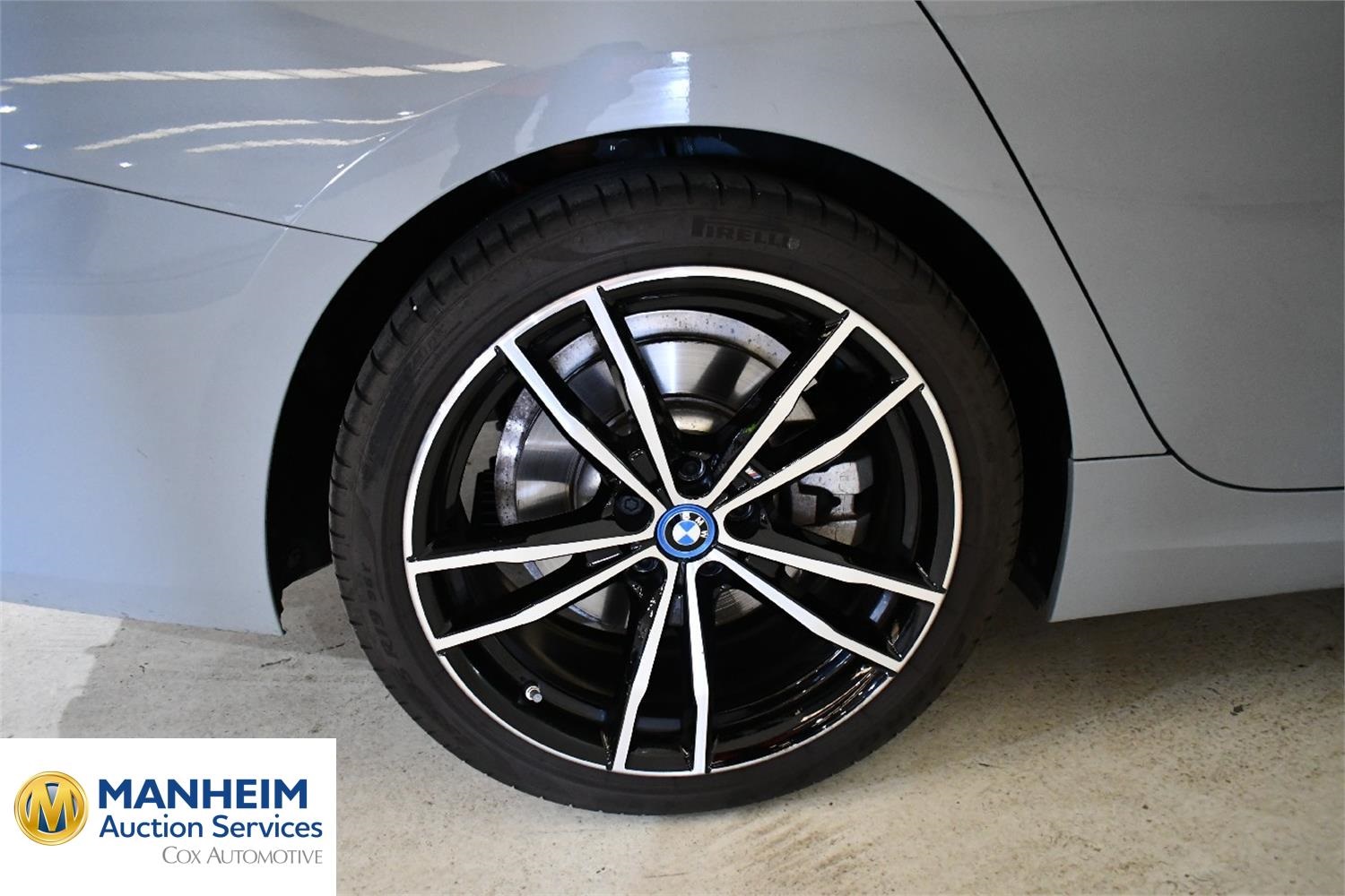 Foto BMW 330e xDrive Touring (G21) 33