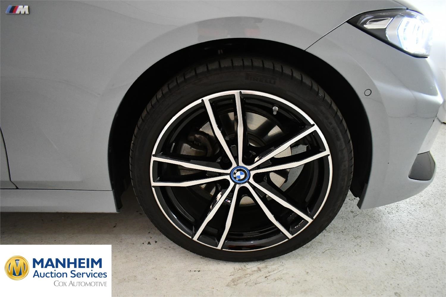 Foto BMW 330e xDrive Touring (G21) 34