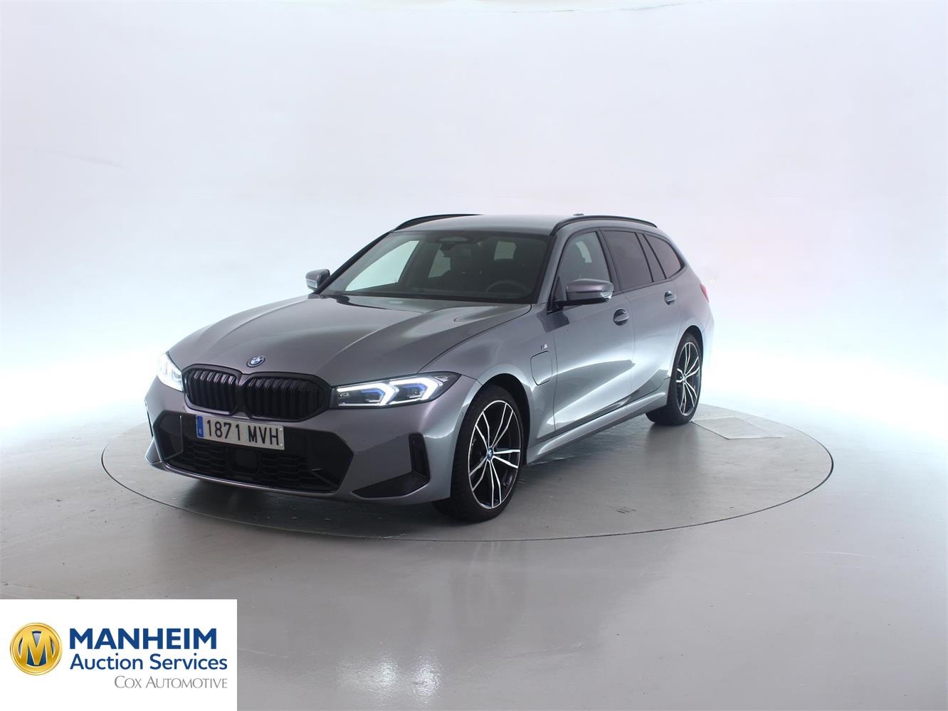 Foto BMW 330e xDrive Touring (G21) 1