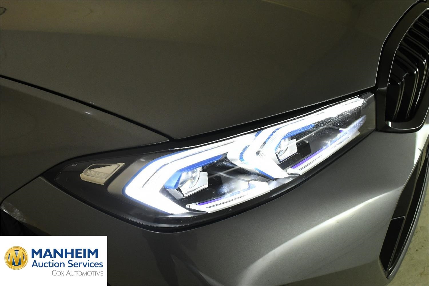 Foto BMW 330e xDrive Touring (G21) 16