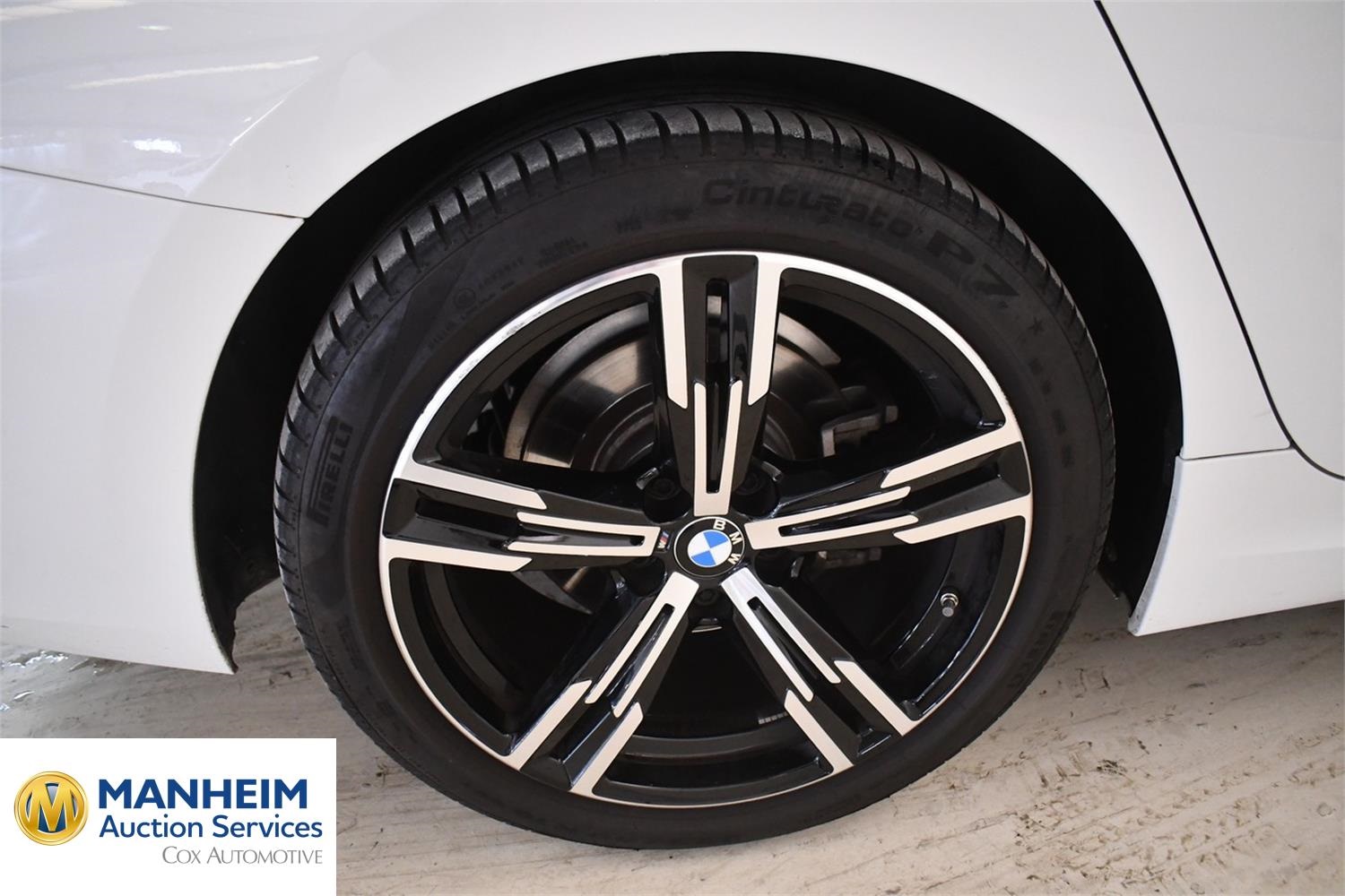 Foto BMW 320d xDrive Touring (G21) 32