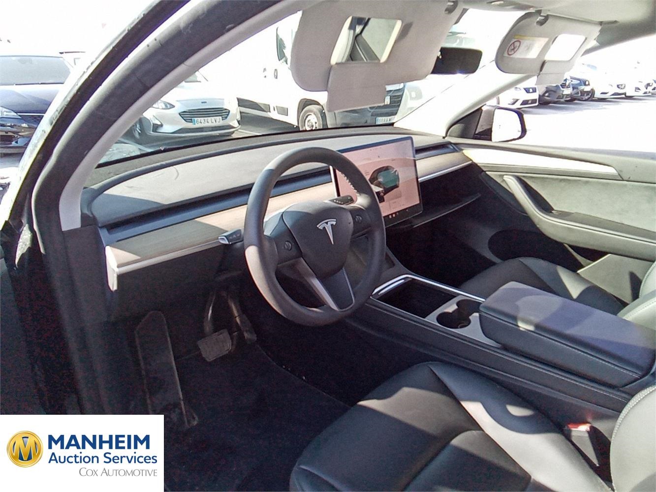 Foto Tesla MODEL Y 7