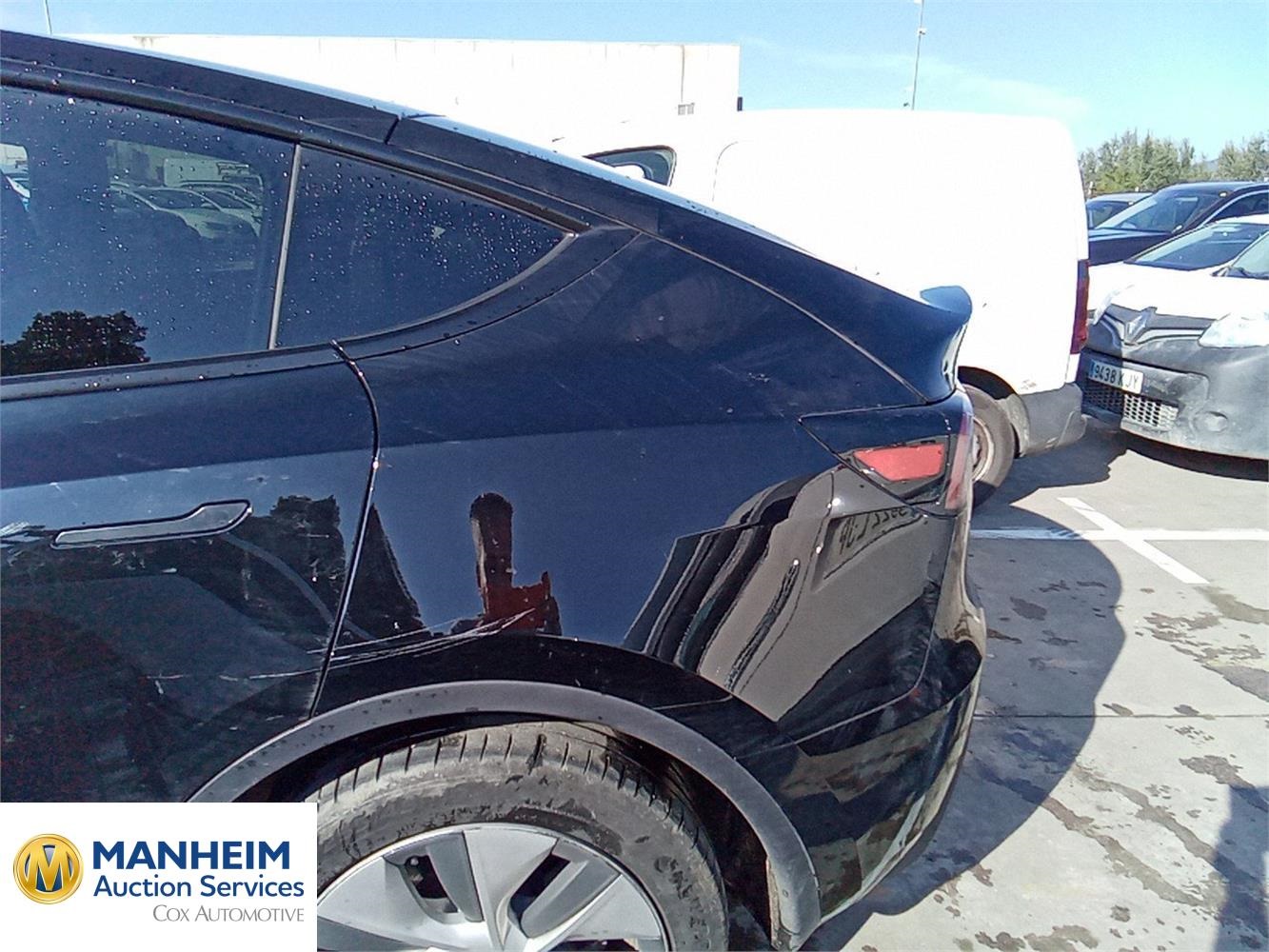 Foto Tesla MODEL Y 30