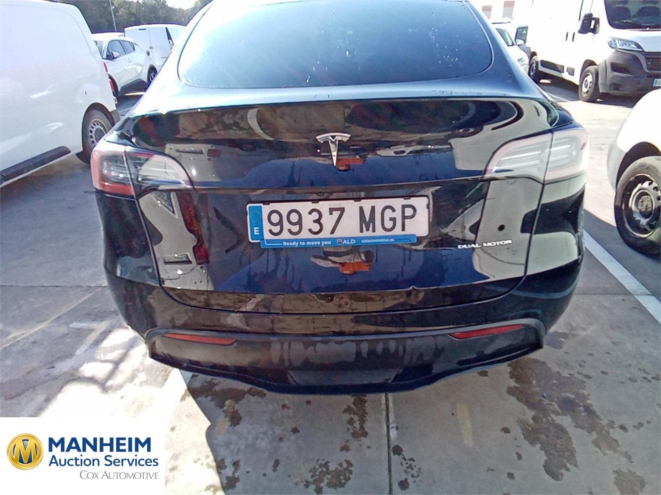 Foto Tesla MODEL Y 33