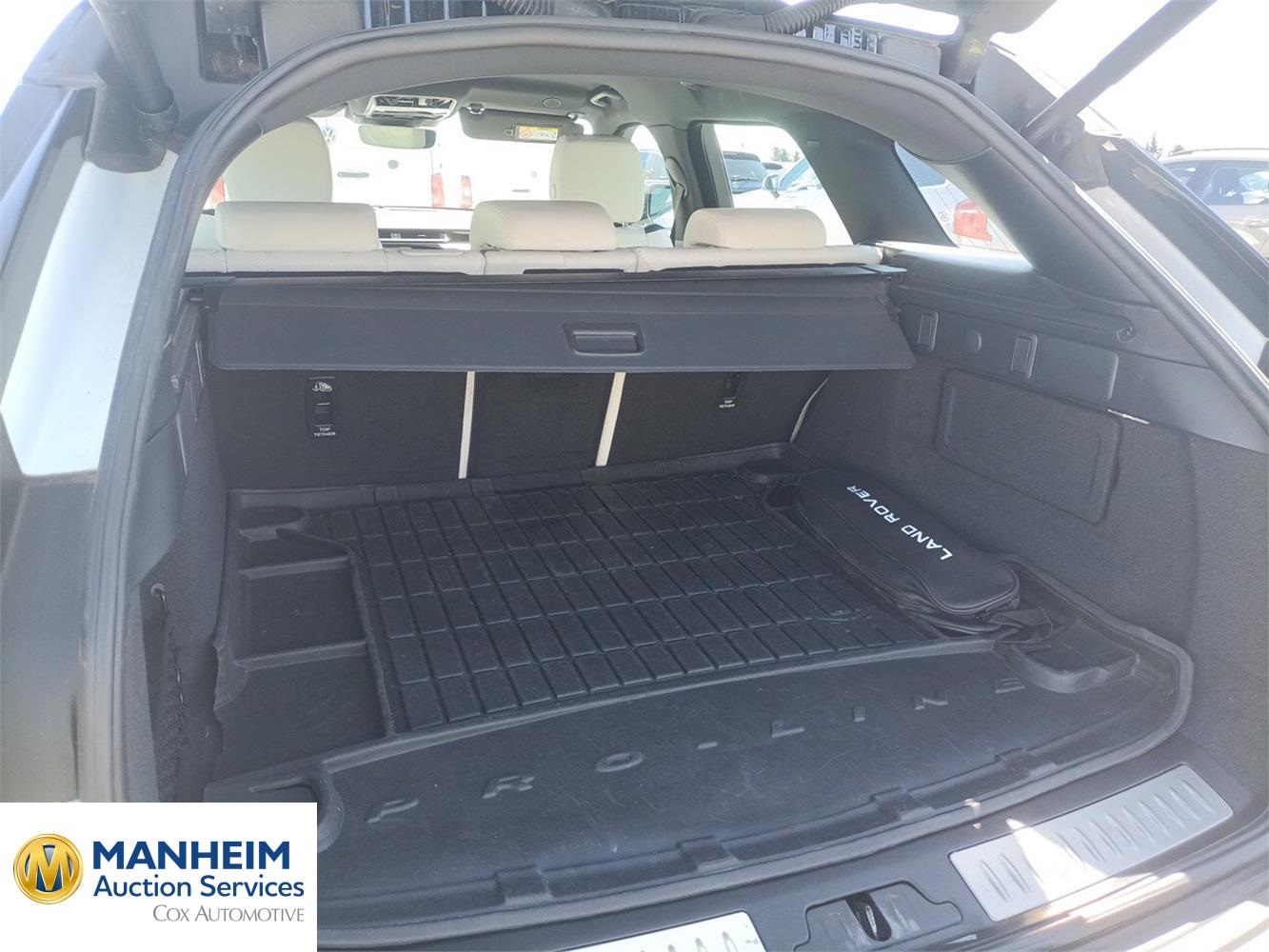 Foto RANGE ROVER Range Rover Velar 27