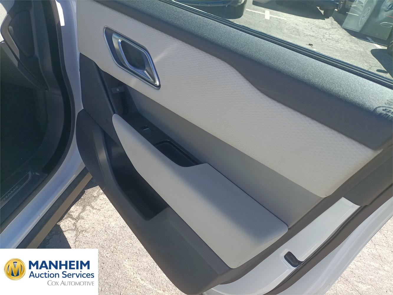Foto RANGE ROVER Range Rover Velar 36