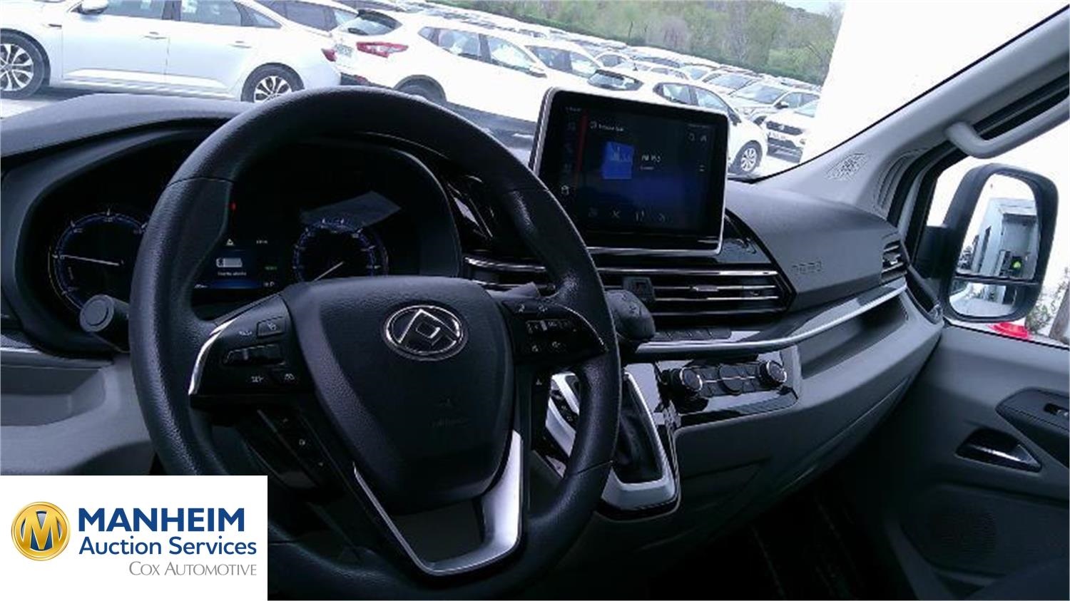 Foto MAXUS EDELIVER 9 4