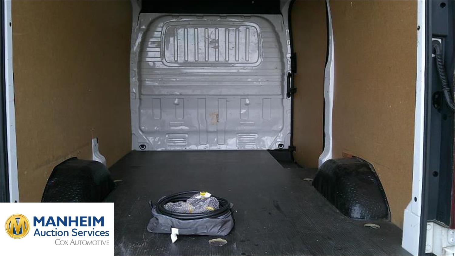 Foto MAXUS EDELIVER 9 6
