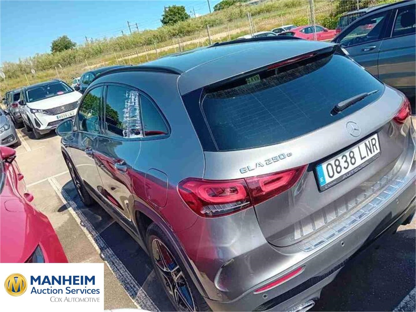 Foto Mercedes Benz GLA 2