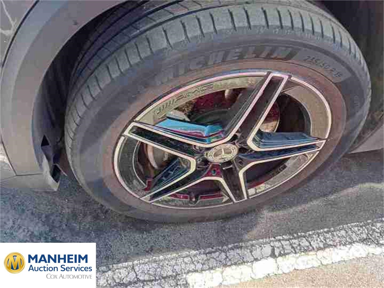 Foto Mercedes Benz GLA 10