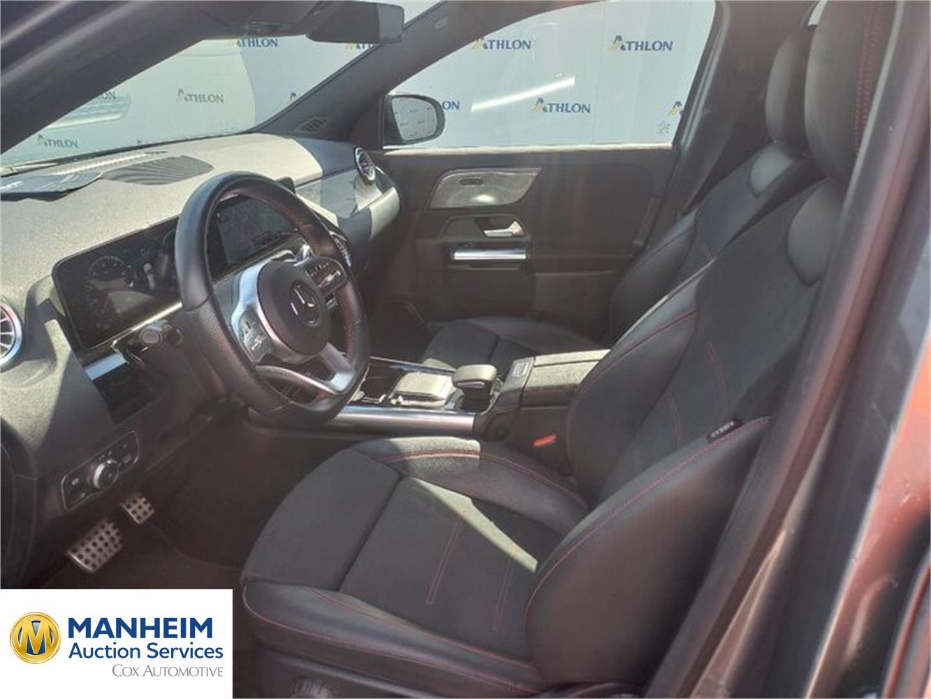 Foto Mercedes Benz GLA 5