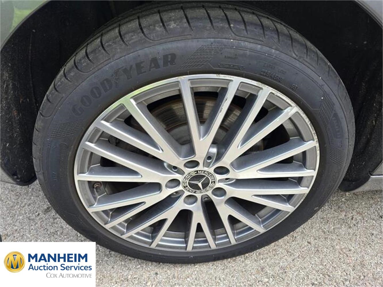 Foto Mercedes Benz CLA 18