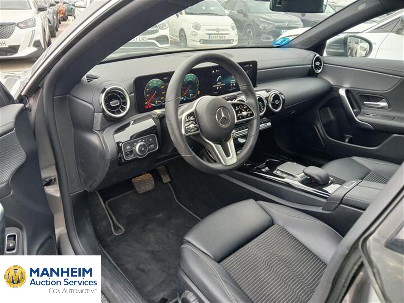 Foto Mercedes Benz CLA 21